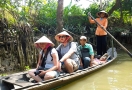 Sampan cruise in Mekong River