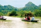 Sampan cruise in Thung Nham (Ninh Binh)