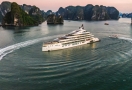 Kayak in Halong Bay 