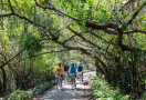 Cycling to Viet Hai village