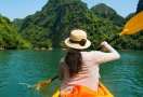 922-halong-kayaking