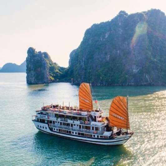 Victory Cruise Boat In Halong Bay 