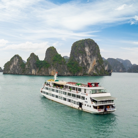 La Regina Royal Cruise Boat In Halong Bay - Lan Ha Bay 