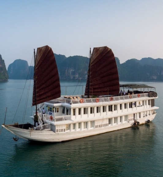 Garden Bay Legend Cruise 01 (10 Cabins) In Bai Tu Long Bay 