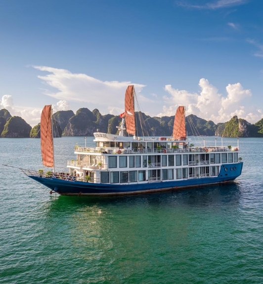 Verdure Lotus Classic Junk Cruise In Lan Ha Bay