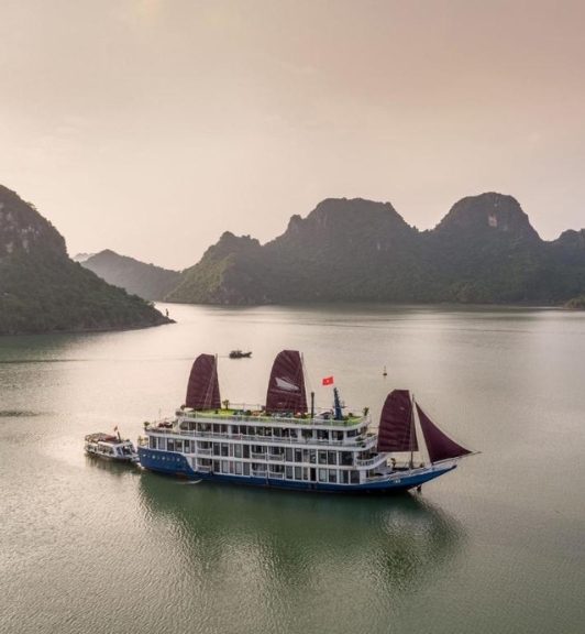 Verdure Lotus Luxury Cruise Halong Bay - Lan Ha Bay