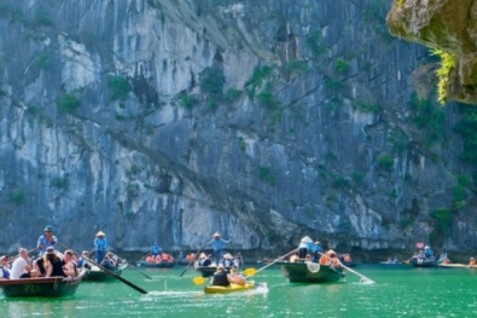 Sung Sot Cave - Tuan Chau Island - Hanoi (B)