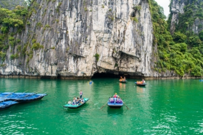 Viet Hai Village - Cat Ba Island