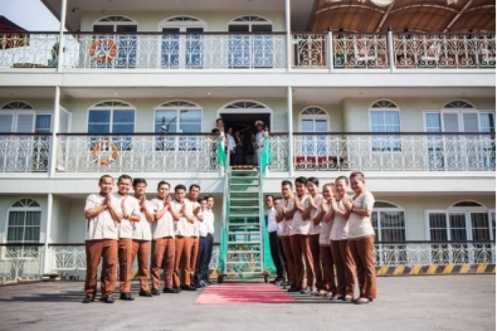 My Tho - Embarkation - RV Mekong Navigator Cruise (-,-,D)