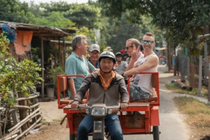 Tan Chau - Phnom Penh (B,L,-)