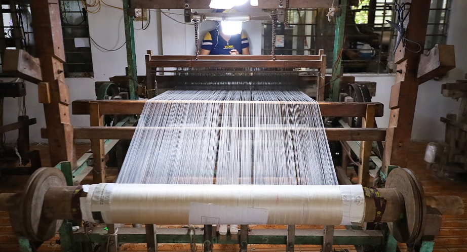 Ancient looms in Phùng Xá village