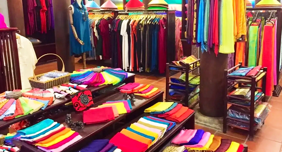 Shop in Van Phuc Silk Village