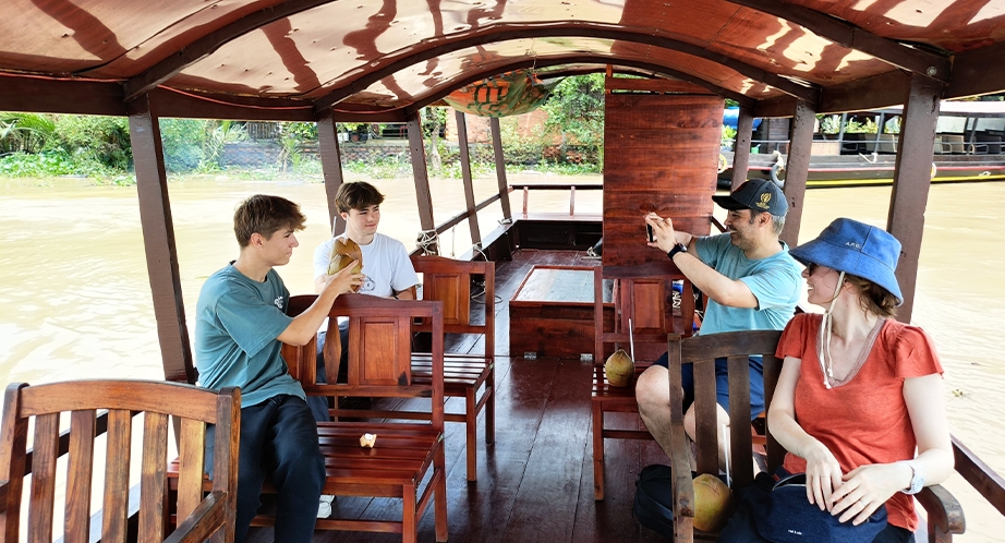 Sampan cruise in Mekong River