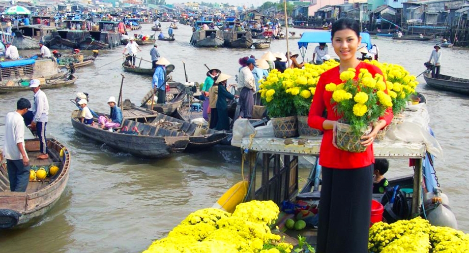 Floating Market in Mekong River