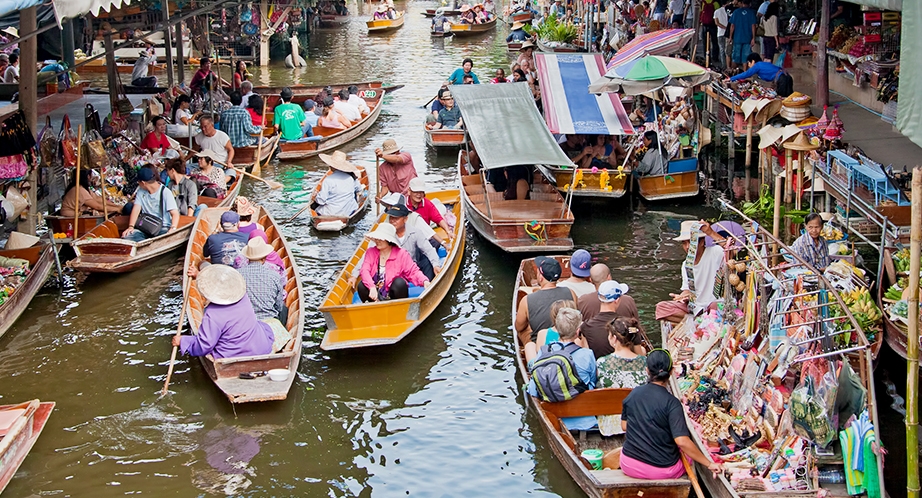 Damnoen Saduak floating market