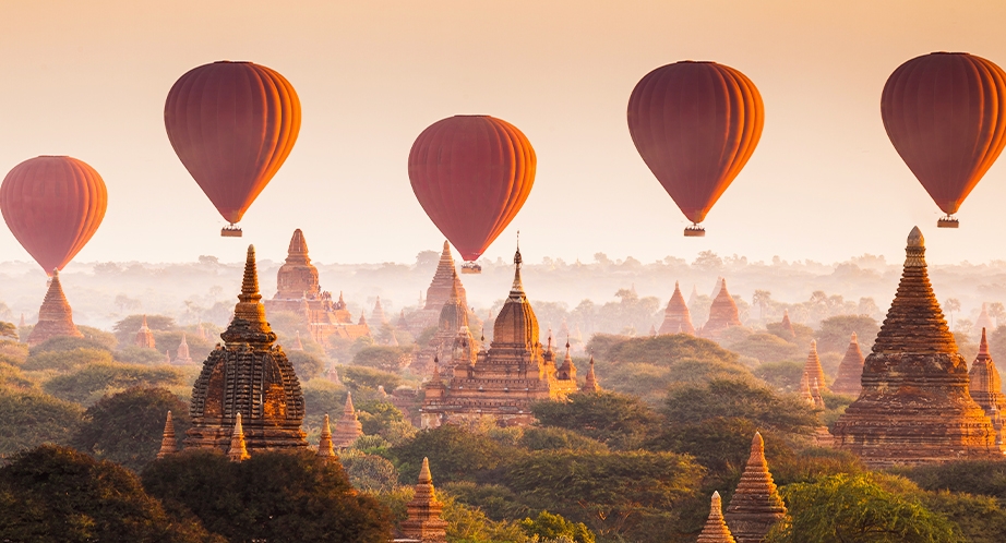 Balloon ride over Bagan, Myanmar