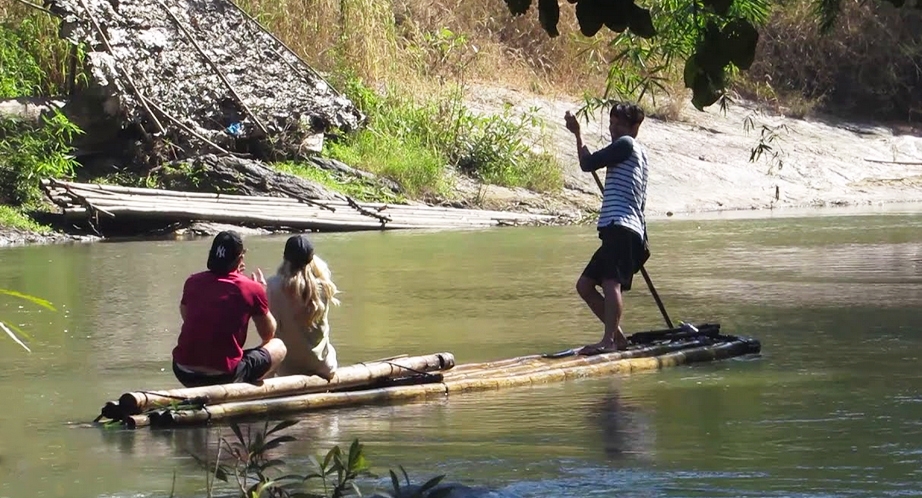 Bamboo raft on Mae Tang river