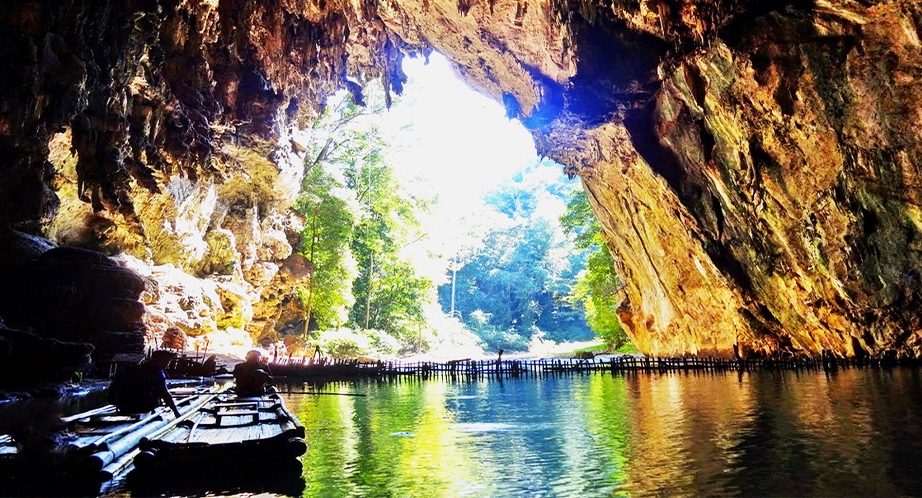 Tham Lod caves (Mae Hong Son)