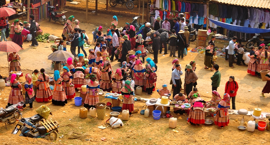 922-weekly-market-bac-ha