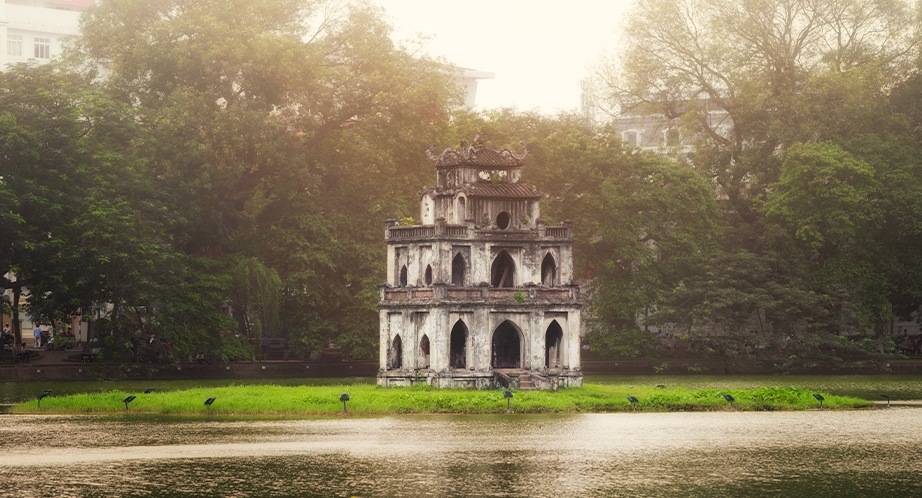 922-hoan-kiem-lake-hanoi