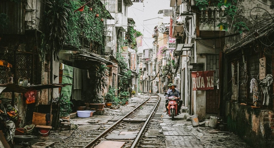 Railway cross through Hanoi