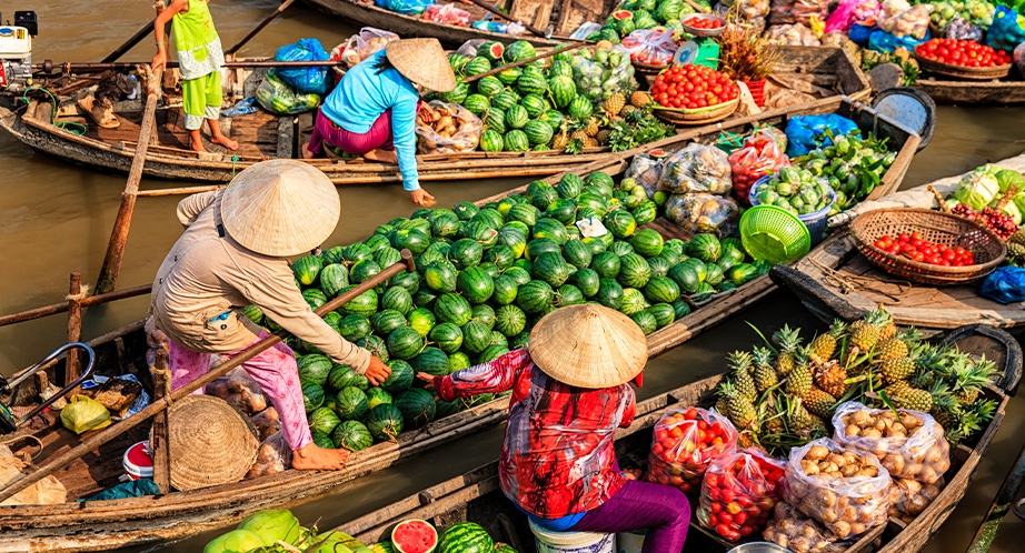 Cai Rang floating market in Can Tho