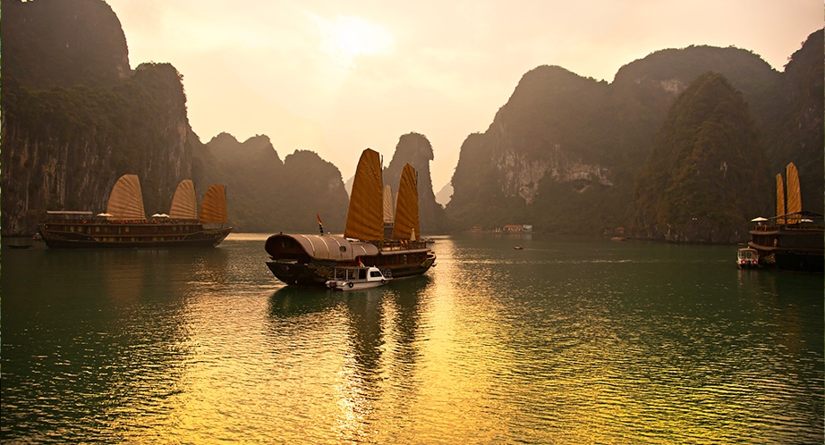 922-halong2-vietnam-hidden-gem-13days