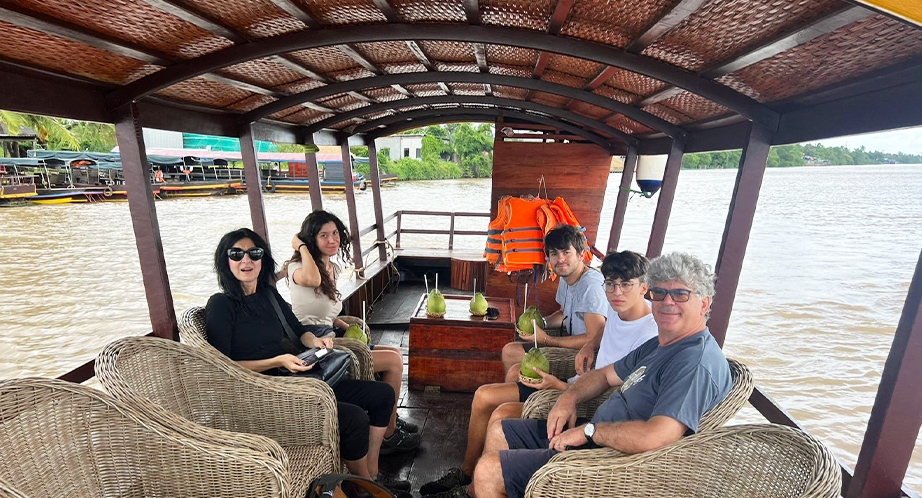 Sampan cruise in Mekong River