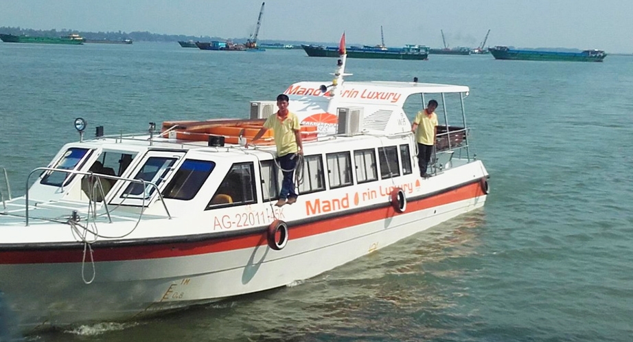 Express boat Chau Doc - Phnom Penh