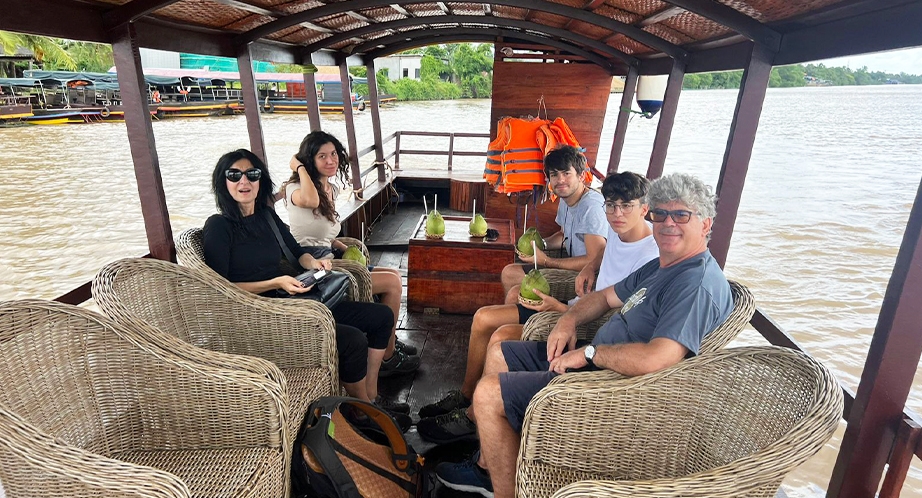 Sampan cruise in Mekong River