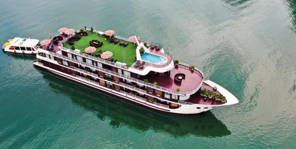 Dora cruise boat through Halong Bay - Lan Ha Bay