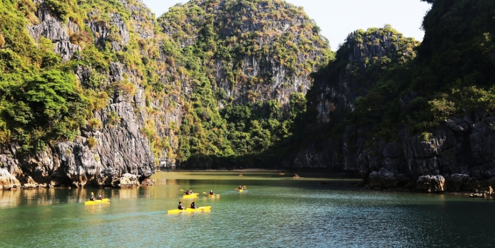 Bai Tu Long Bay 