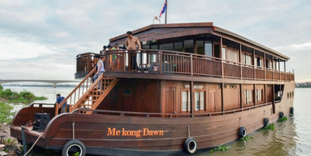 Experience with best service on Mekong Dawn