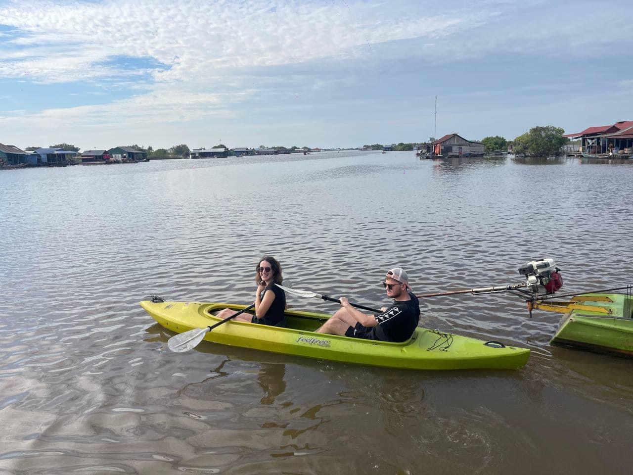 1-Kayaking-Mechrey-Floating-Village-Siem-Reap