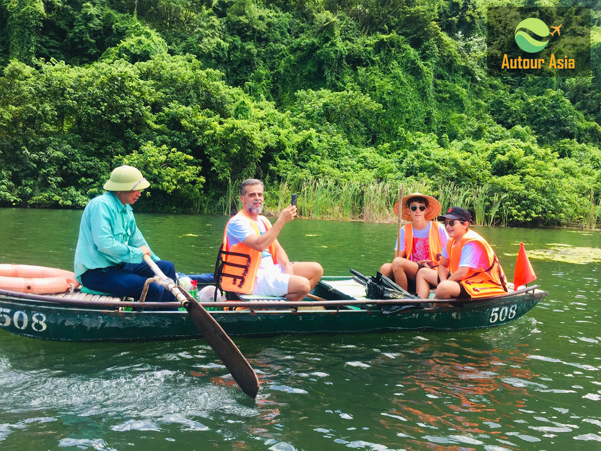 1200-5-Trip-to-Trang-An-Ninh-Binh-Hanoi