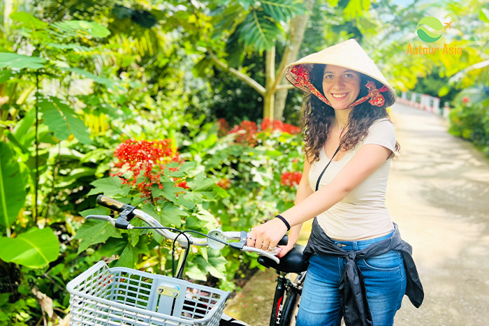 Cycling in Ben Tre Mekong