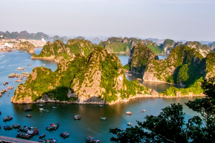 Ha Long Bay - UNESCO World Heritage Site