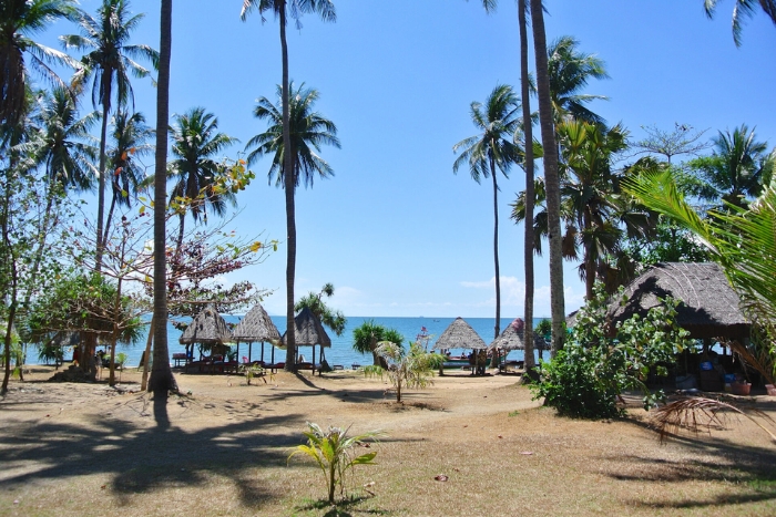 Discover Cambodia in 15 days with a visit to Koh Tonsay, Kep