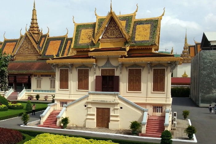 Visit the Royal Palace in the itinerary of 14 Days in Cambodia