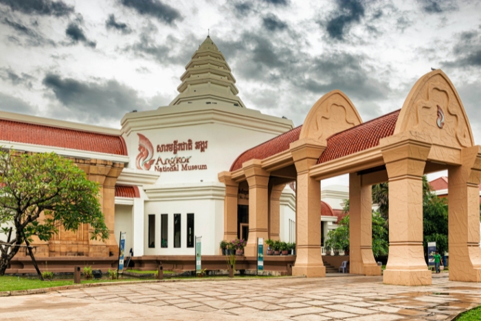 Go to Angkor National Museum for the last day in the Cambodia itinerary 5 days