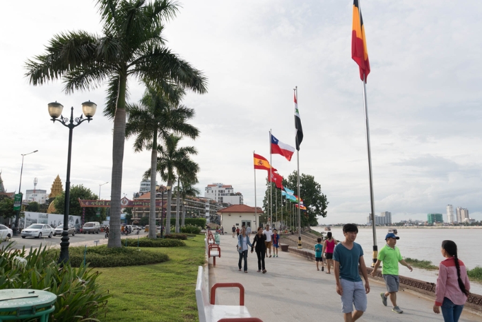 Walking, an amazing way to explore Phnom Penh