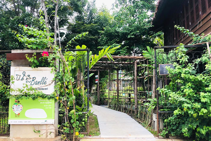 What to eat in Siem Reap? Banlle Vegetarian Restaurant