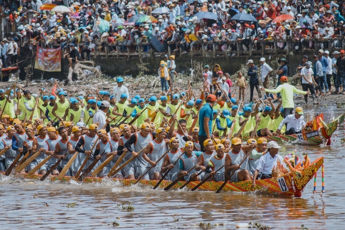 The Water Festival, or "Bon Om Touk," is a major celebration in Cambodia in December