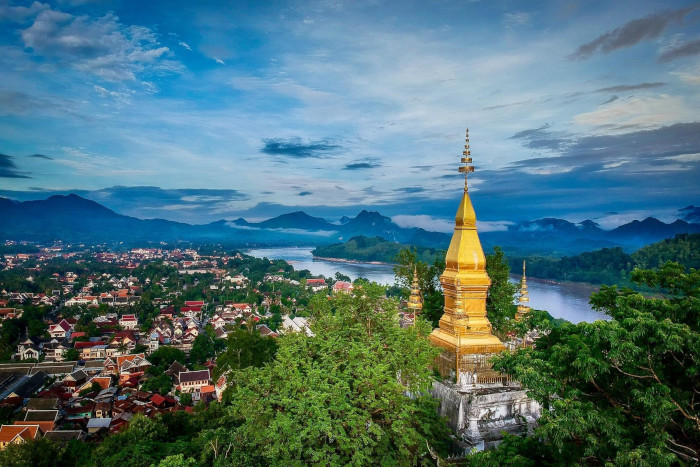 Climb Mount Phousi for breathtaking views—a highlight of any Laos itinerary 3 weeks.