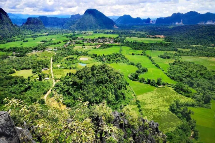 Don’t miss the panoramic view of Vang Vieng’s nature from Pha Ngeun peak