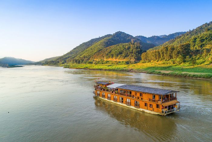 Laos transportation by cruise to admire the beauty of the Mekong river