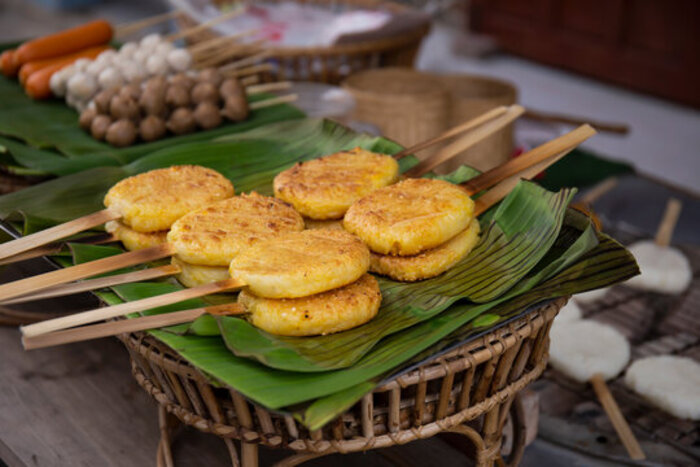 Khao Jee, a specialty in Vientiane