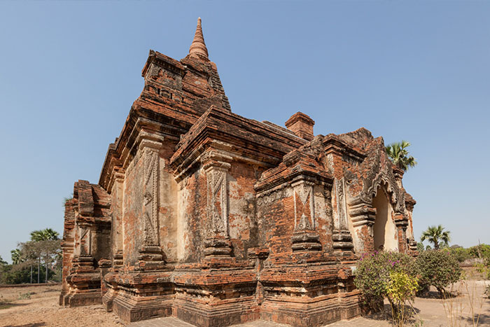 A corner of Gubyaukgyi Temple