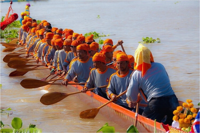 Exploring the Long Boat Race in Ayutthaya