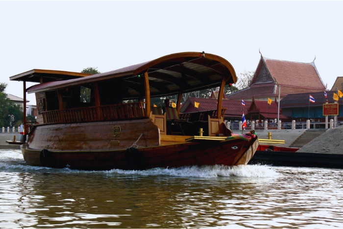 What to do in Ayutthaya? Take a Cruise on the Chao Phraya River